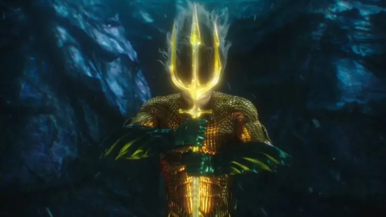 Quel acteur incarne le personnage d'Aquaman, alias Arthur Curry, dans le film ?