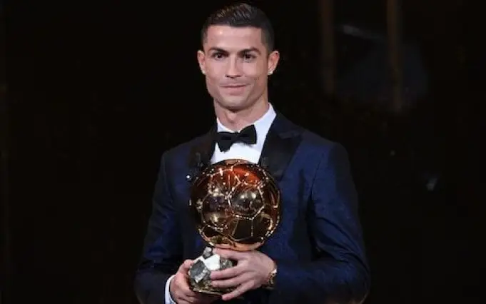 Combien de Ballons d'Or Cristiano Ronaldo a-t-il remportés jusqu'à septembre 2021 ?