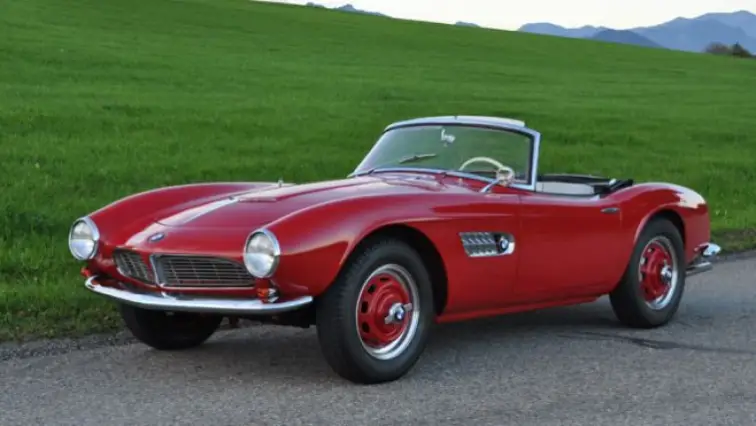 Combien de vitesses avait la transmission de la BMW 507 ?