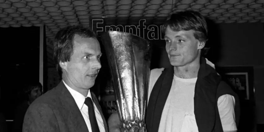 Sven-Göran Eriksson a remporté une Coupe d'Europe avec quel club en 1982 ?