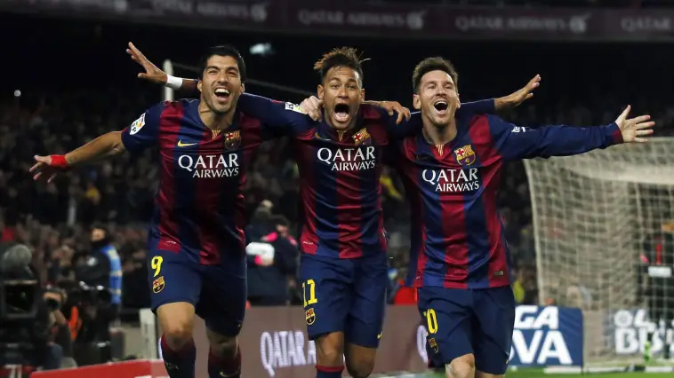 Quelle star du football a quitté le FC Barcelone en 2017, mettant fin au trio MSN ?