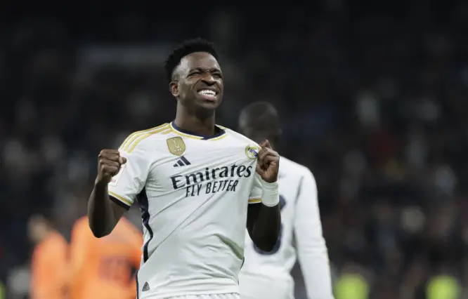 Contre quelle équipe Vinícius Júnior a-t-il marqué son premier but en Ligue des Champions ?